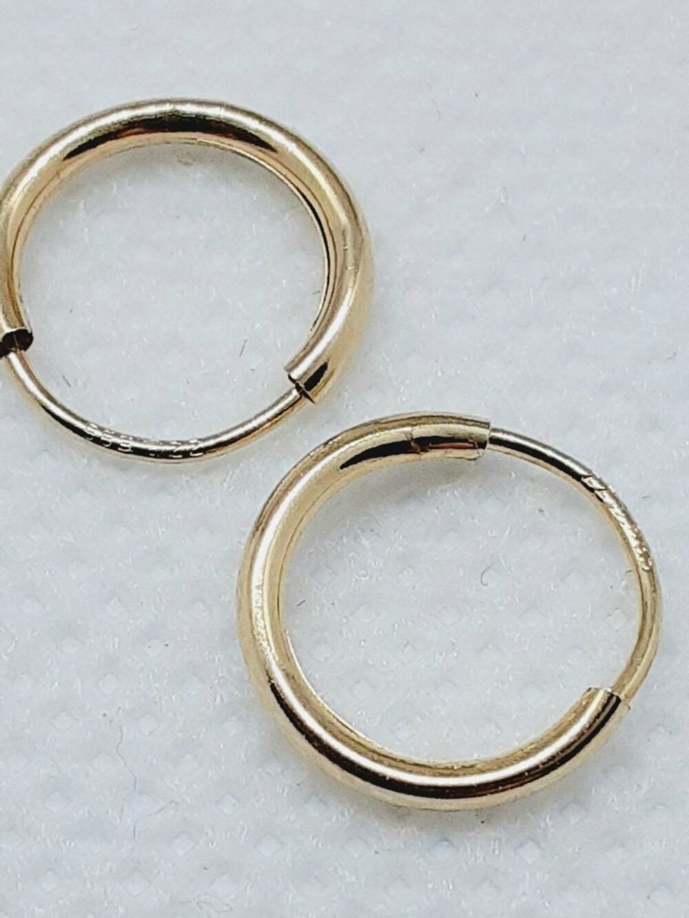 NEW 14kt yellow gold sweet baby girl hoop earrings - Picture 3 of 8